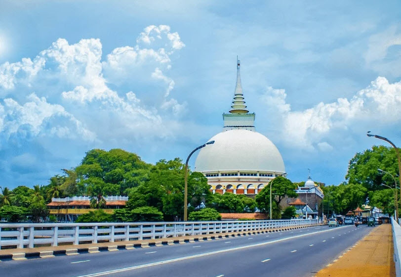 Kalutara Bodhiya, Sri Lanka